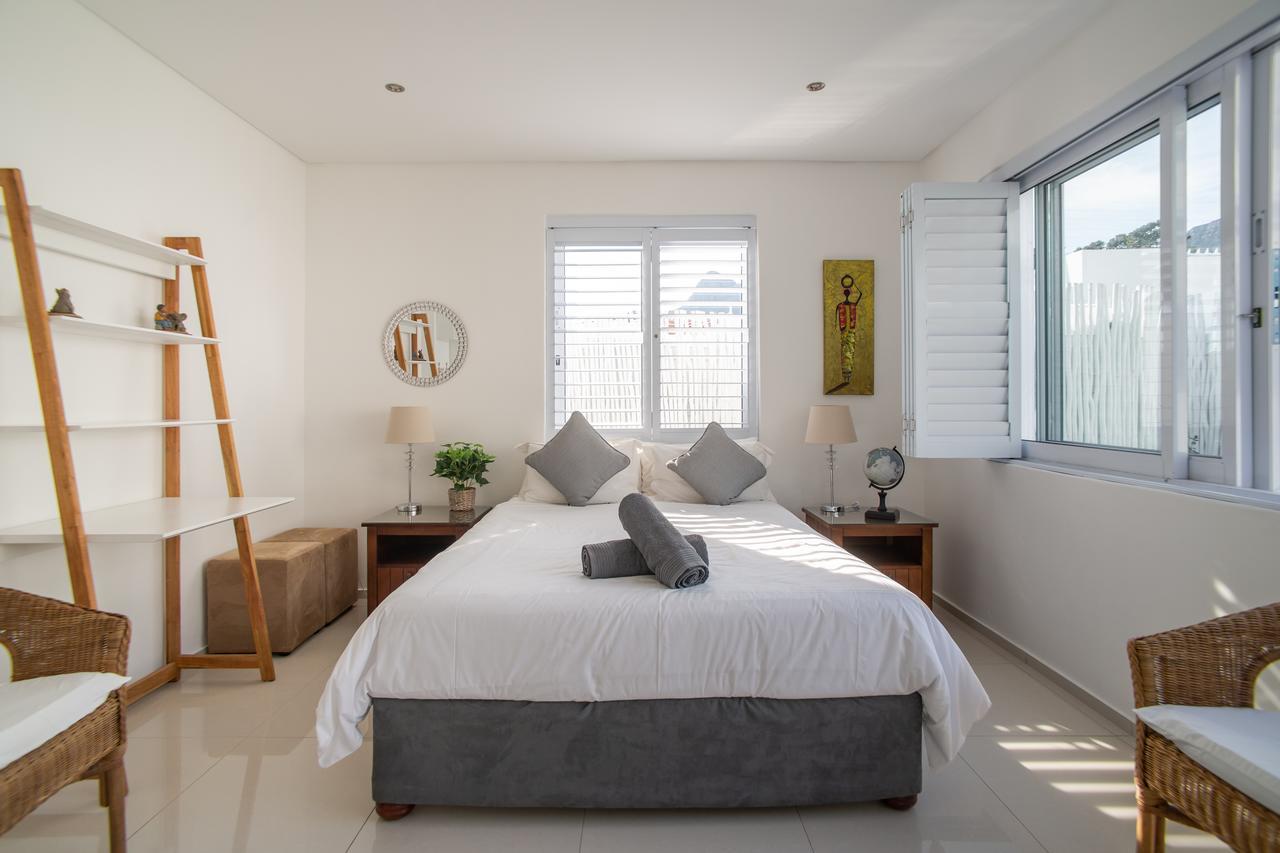 ฟังกี้ วิลลา Apartment เคปทาวน์ ภายนอก รูปภาพ