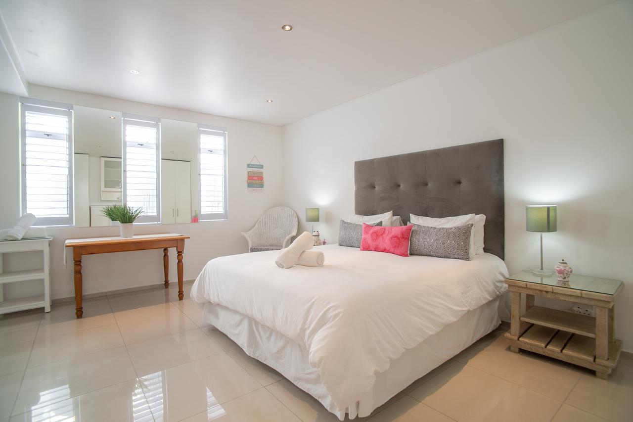 ฟังกี้ วิลลา Apartment เคปทาวน์ ภายนอก รูปภาพ